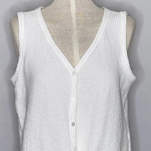 Green Envelope Sleeveless Button Front with Tie- L - Picture 2 of 6